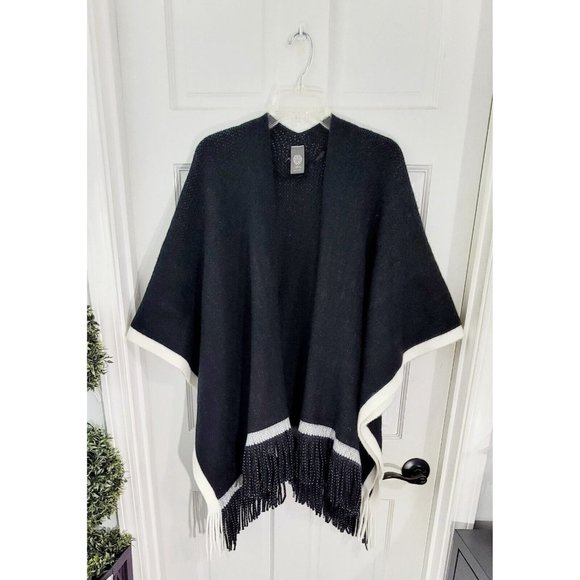 Vince Camuto One Size Women's Pop-Stripe Fringe Wrap Shawl Poncho Black O/S - Picture 2 of 11